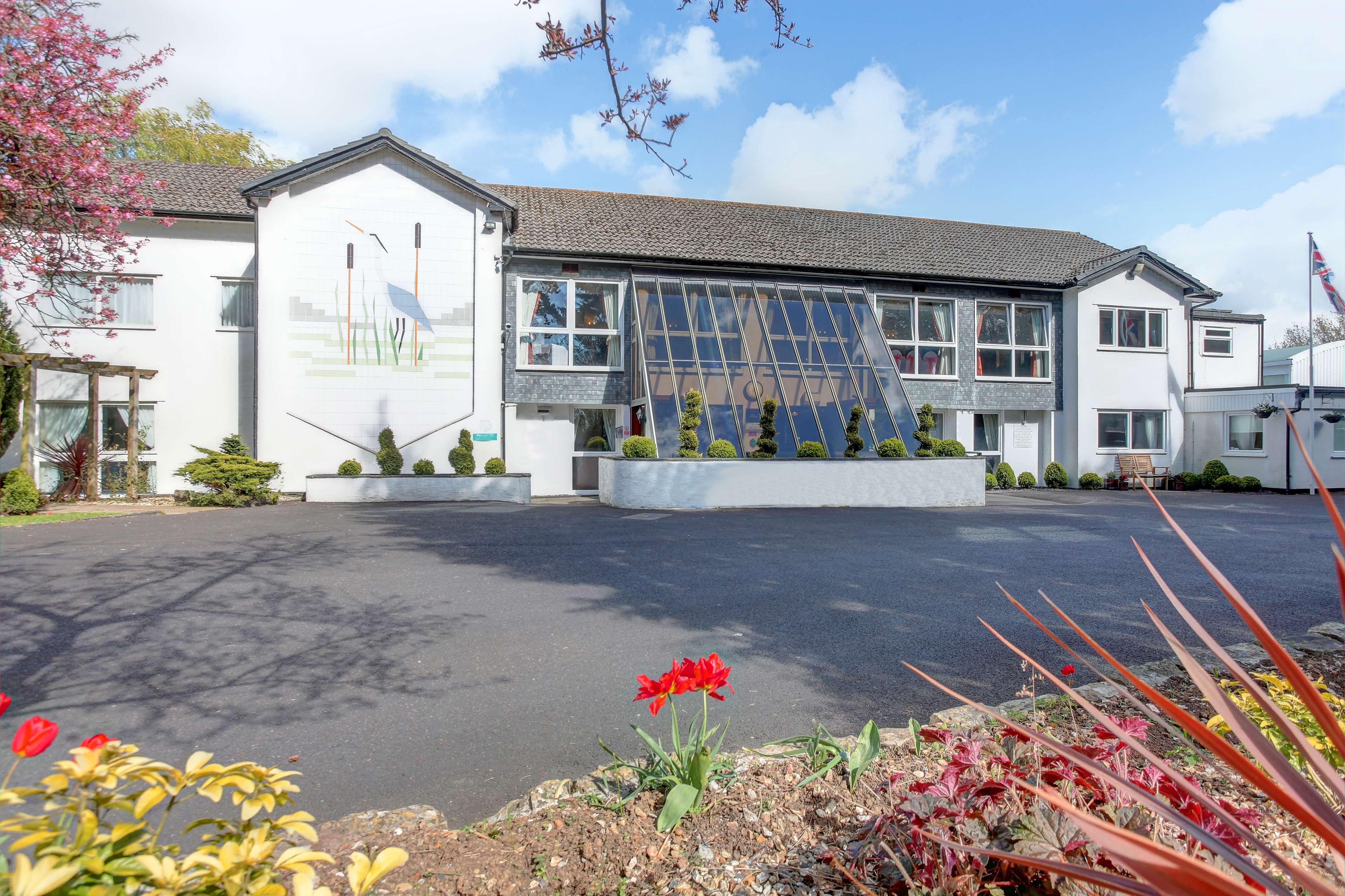 Best Western Premier Heronston Hotel & Spa Bridgend  Exterior photo